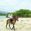 Experiencia a Caballo Playa los Naranjos | Magic Tour Colombia